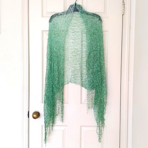 NWOT. Large crochet scarf/wrap with multi shades of green and special yarn. - Picture 4 of 5